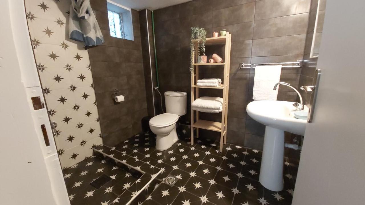 Annas House Psakoudia